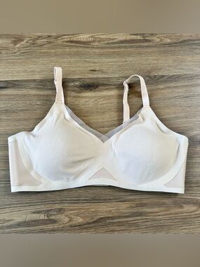 Honeylove Cross Over Wireless Bra Beige Large Adjust Convertible Straps Lace
